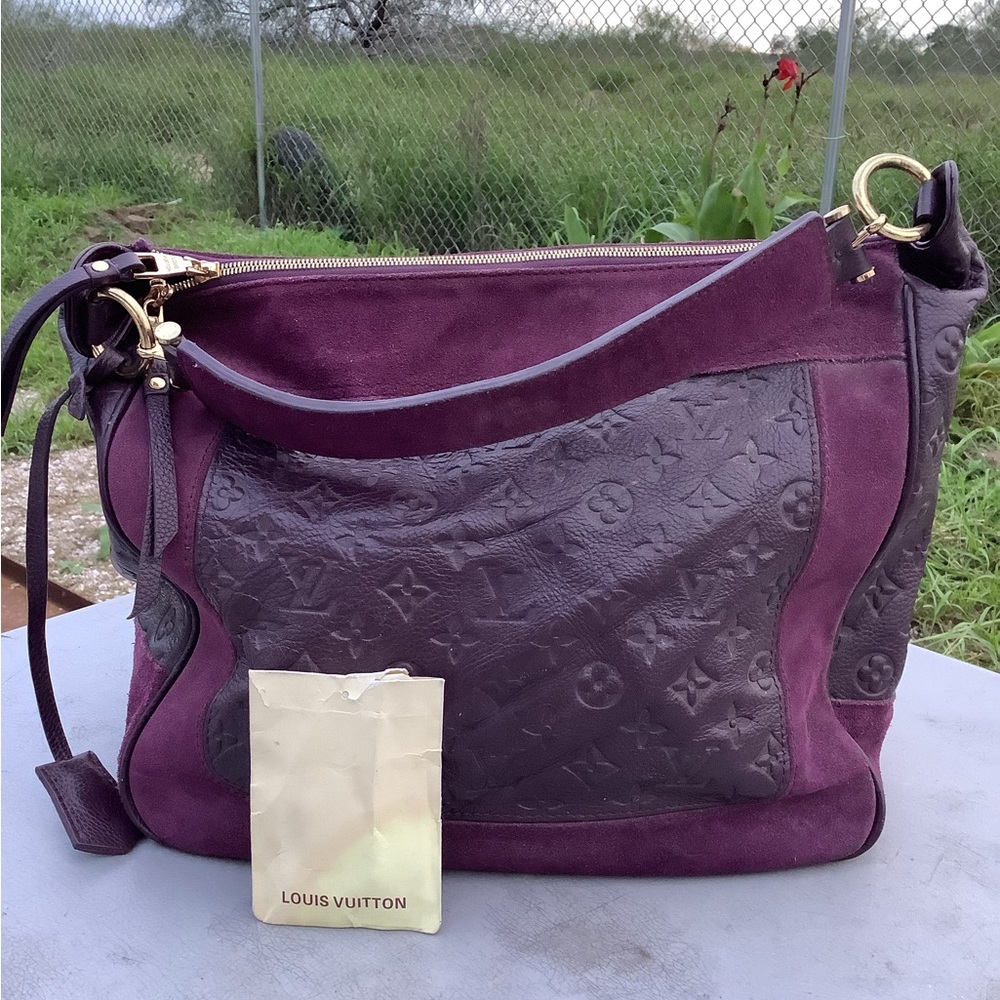 Louis Vuitton cuir  glacé woman purple purse